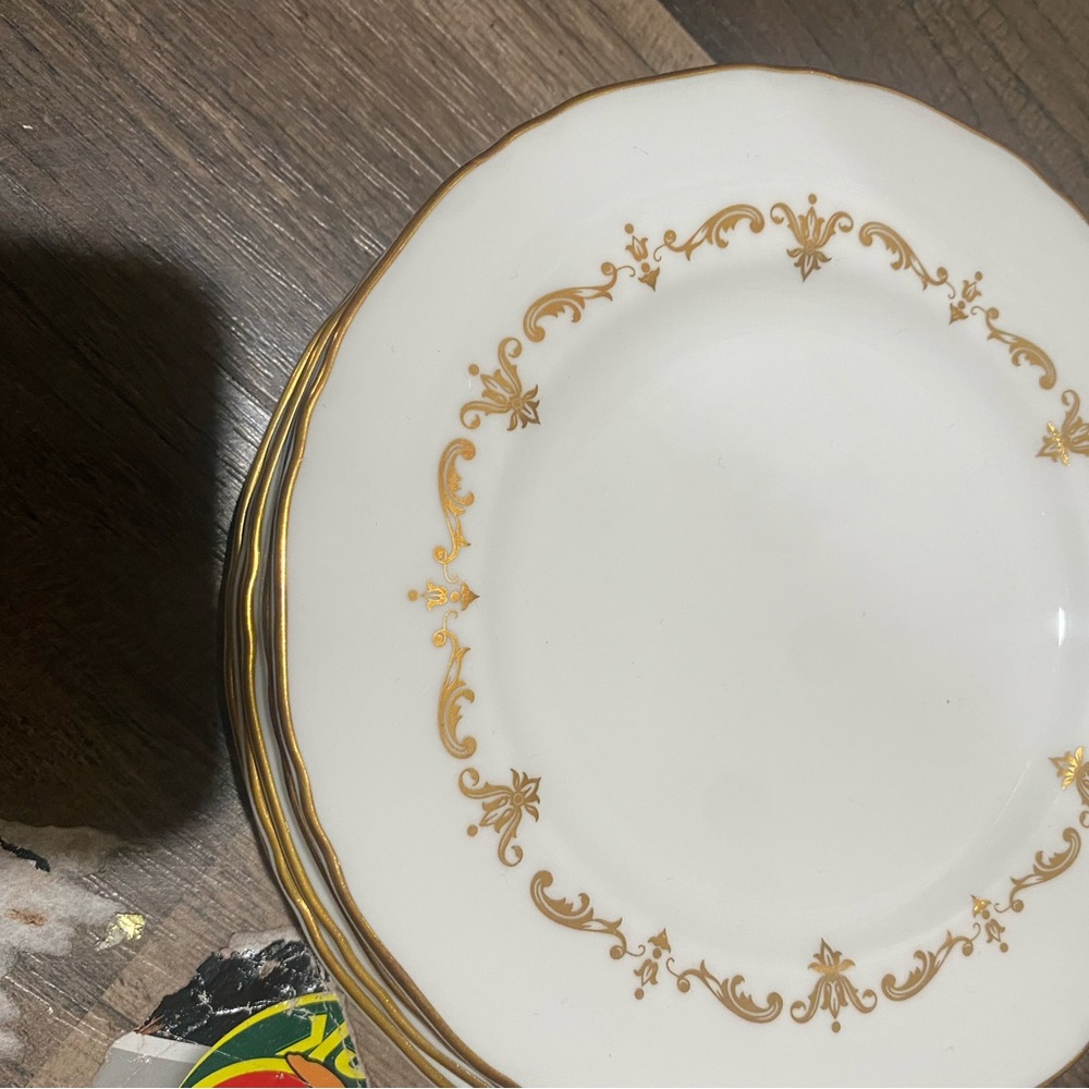 Set of 5 gold chanty 6” plates